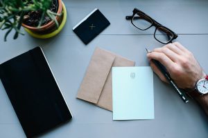 Comment faire une enveloppe : les méthodes et étapes à suivre