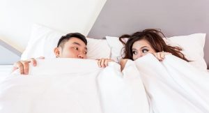 Comment exciter un homme : quelques astuces et conseils