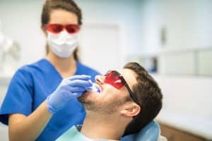 Comment faire blanchir ses dents de manière rapide ?