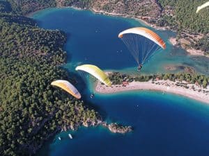 Qui contacter pour faire un saut en parachute en tandem à Strasbourg ?