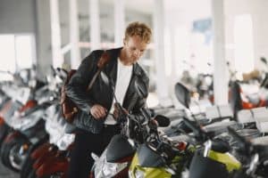 Comment faire pour résilier son assurance moto ?