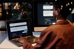 Envoi de SMS : comment choisir la plateforme SMS idéale ?