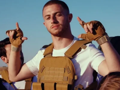 Michou taille, poids, pointure et évolution physique au fil des années