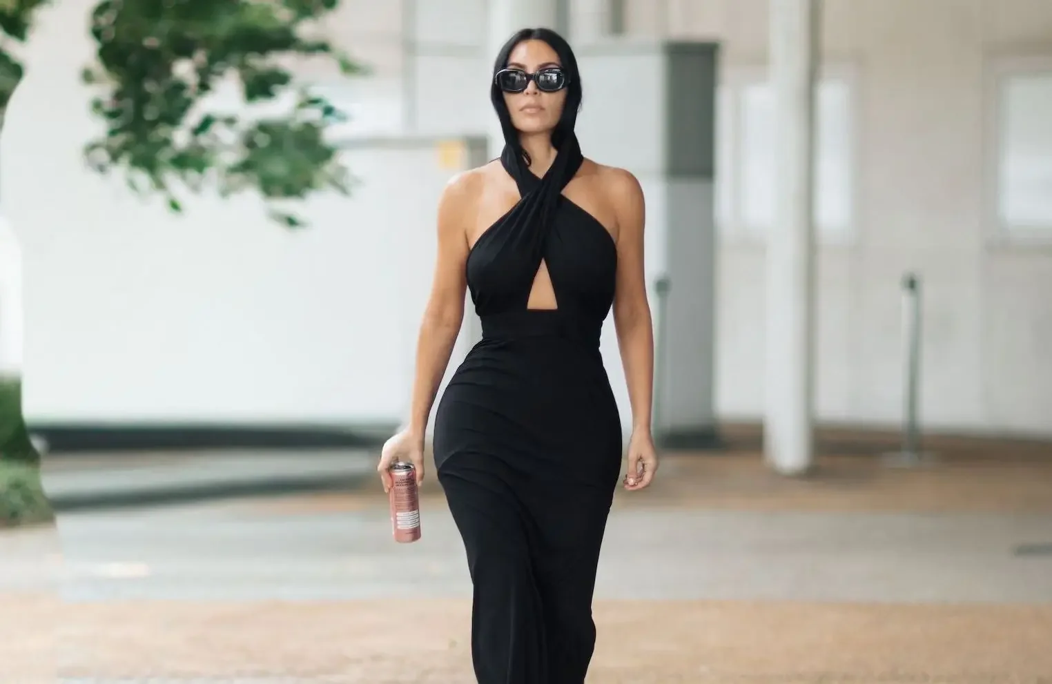 La taille réelle de Kim Kardashian décryptée